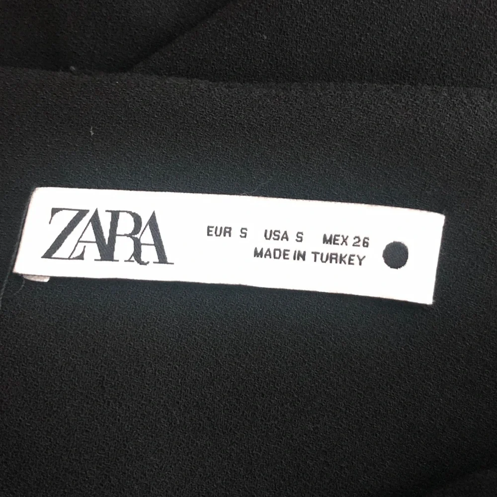 Zara size small black skort